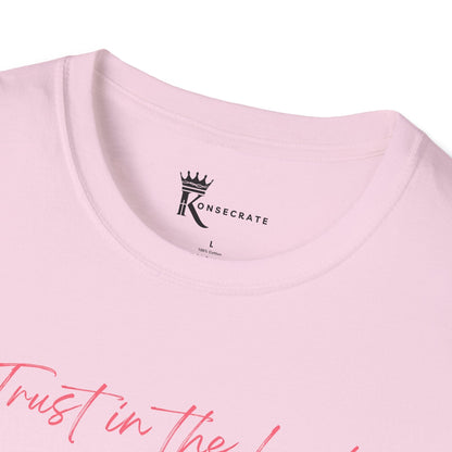 Trust In The Lord Pink T-Shirt